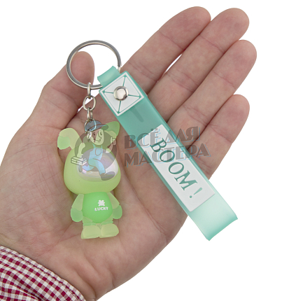 Брелок для ключей Заяц "LUCKY BOOM"  цв. зеленый + ремешок
