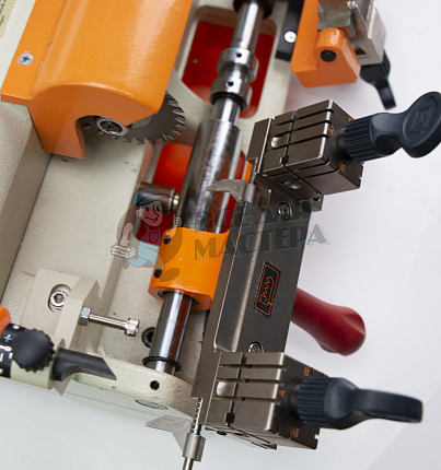 Станок 100G3 для изготовления ключей WENXING