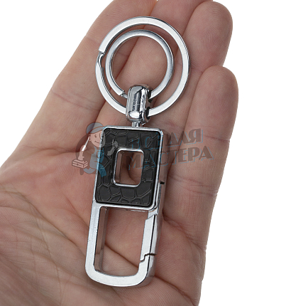 Карабин с двумя кольцами для ключей чёрный