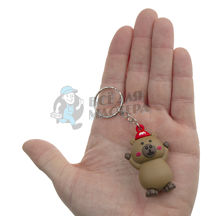 Брелок для ключей "Капибара в кепке" с кольцом