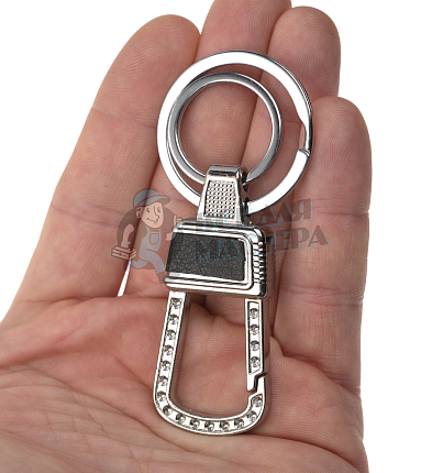 Карабин с двумя кольцами для ключей 