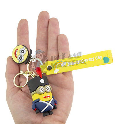 Брелок для ключей "Миньон" Боб цв.фиолетовый + карабин