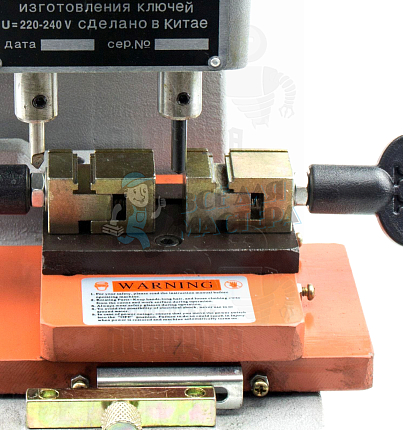 Станок Wenhai 368A Вертикально-фрезерный для изготовления ключей