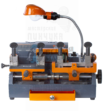 Cтанок Keyworld  100G Универсальный для изготовления ключей