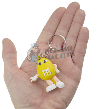 Брелок для ключей "M&M" цв.желтый с кольцом