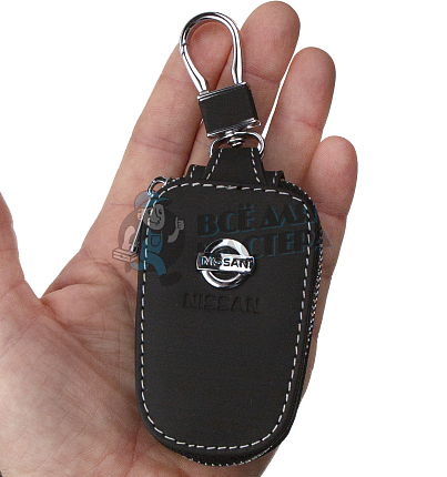 Ключница с карабином NISSAN