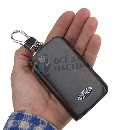 Ключница с карабином FORD 