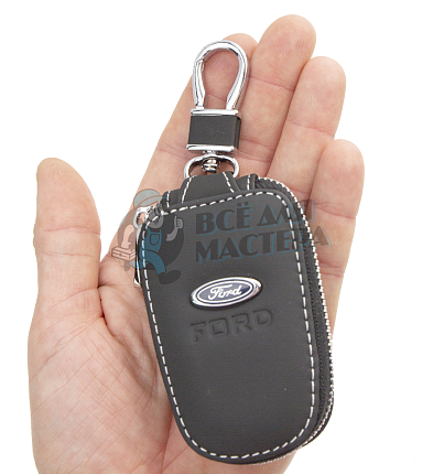 Ключница с карабином FORD