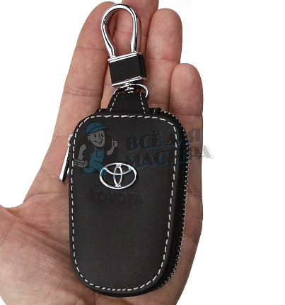Ключница с карабином TOYOTA